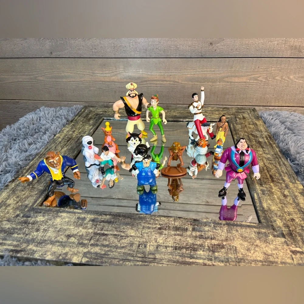Disney Action Figure Set of 15 Multicolor Cake Toppers Official Characters Lot